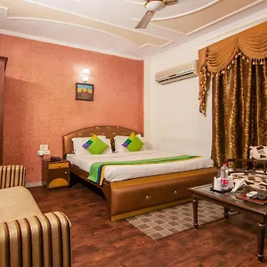 https://treebo-paras-international.hotelsdelhi.org