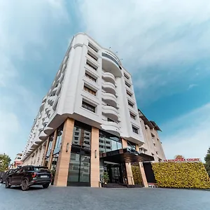 https://travancore-court.kerala-hotels.net