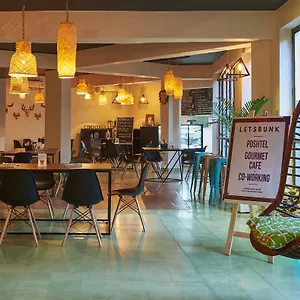 Minimalist One Hauz Khas Village Hotel Nuova Delhi